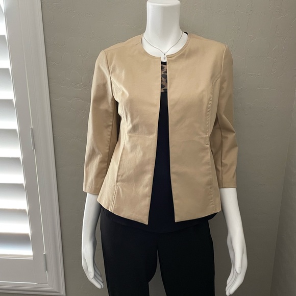 Valerie Stevens Jackets & Blazers - Valerie Stevens Tan Open Front Blazer